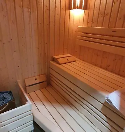 Nerudovka D 104, Finska Sauna, Garazove Stani Lägenhet Loučná pod Klínovcem