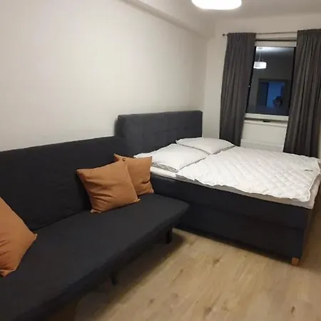 Lägenhet Nerudovka D 104, Finska Sauna, Garazove Stani *